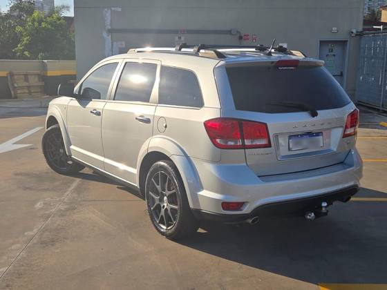 DODGE JOURNEY 3.6 RT V6 GASOLINA 4P AUTOMÁTICO
